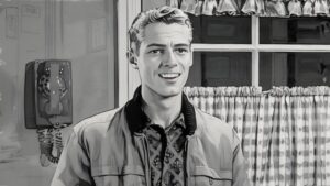 Top 10 Funniest Eddie Haskell Moments in Leave It to Beaver